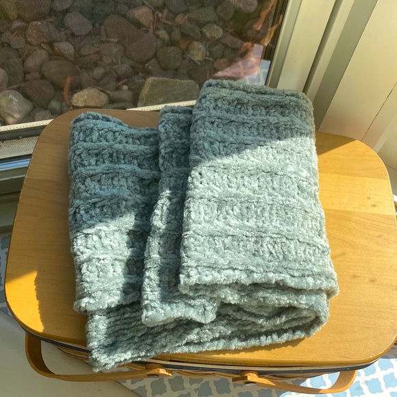 Gray Acrylic Infinity Scarf - Picture 2 of 5